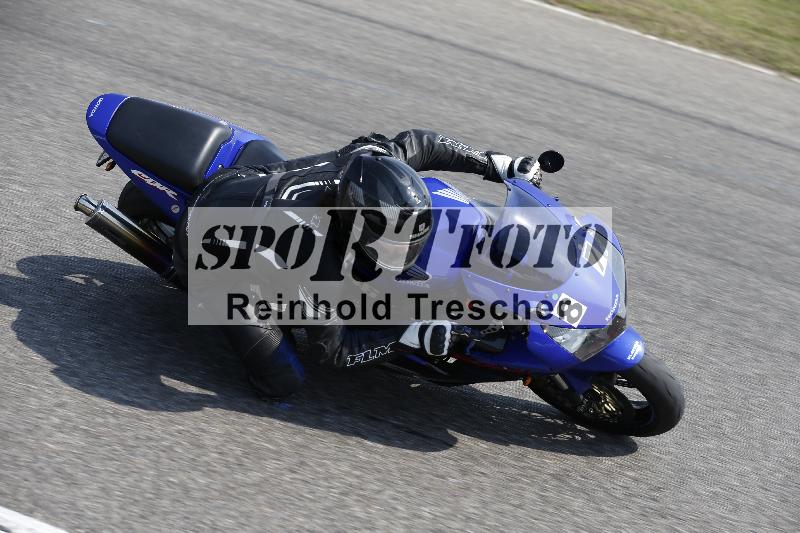 Archiv-2025/49 26.08.2025 Cornu Master School ADR/blau-bleu/87